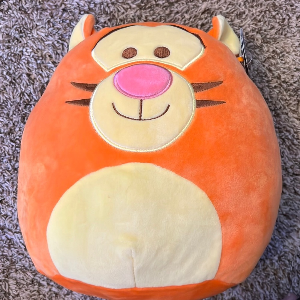 NWT Disney squishmallow Tigger